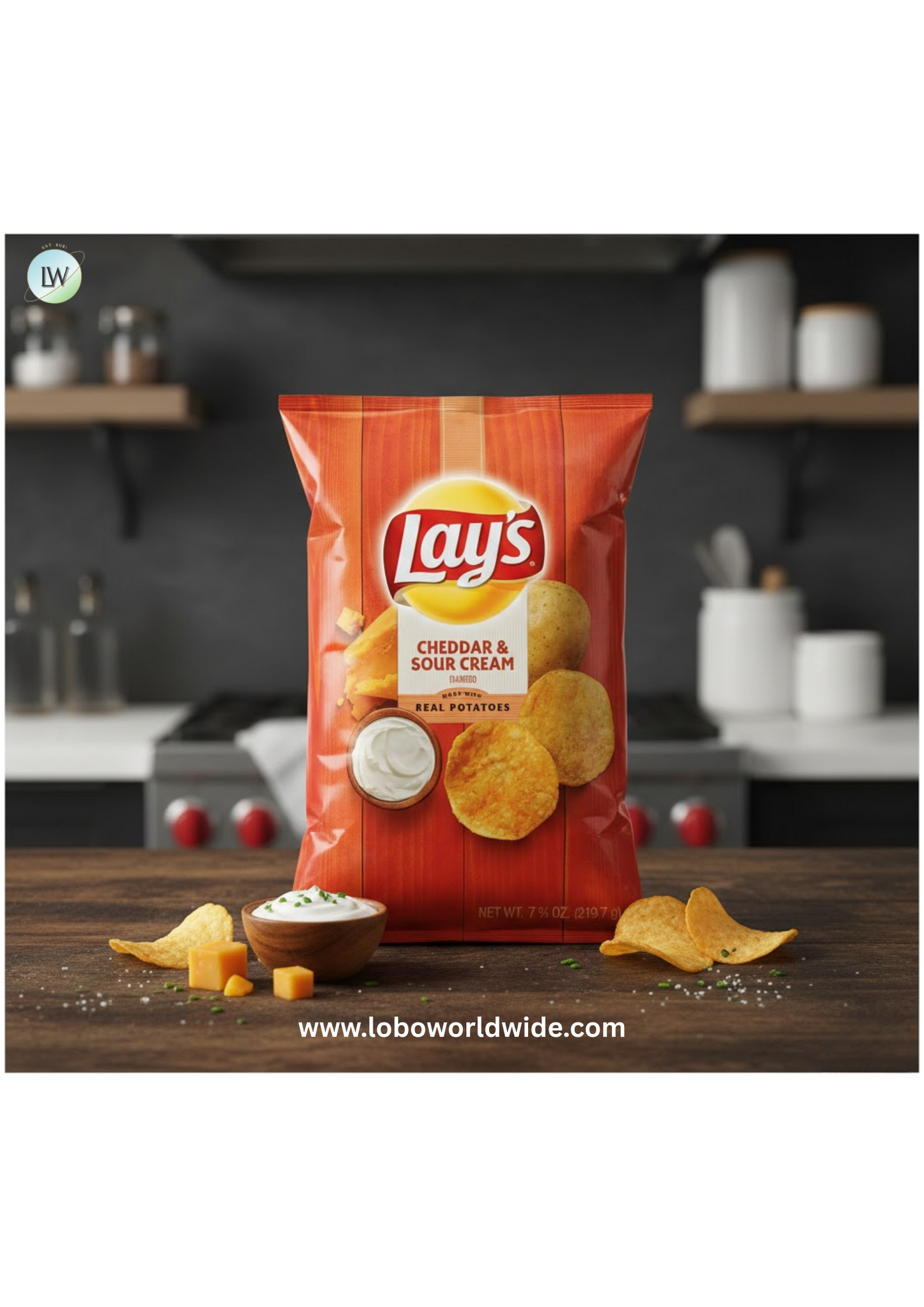 Lay's Potato Chips, Cheddar & Sour Cream, 7.75 oz Bag